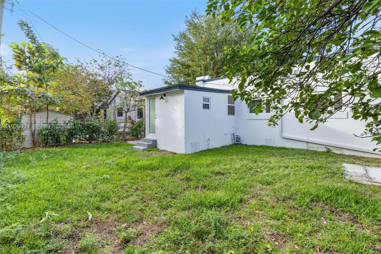 142 NW 47th Ter, Miami, FL 33127 Photo