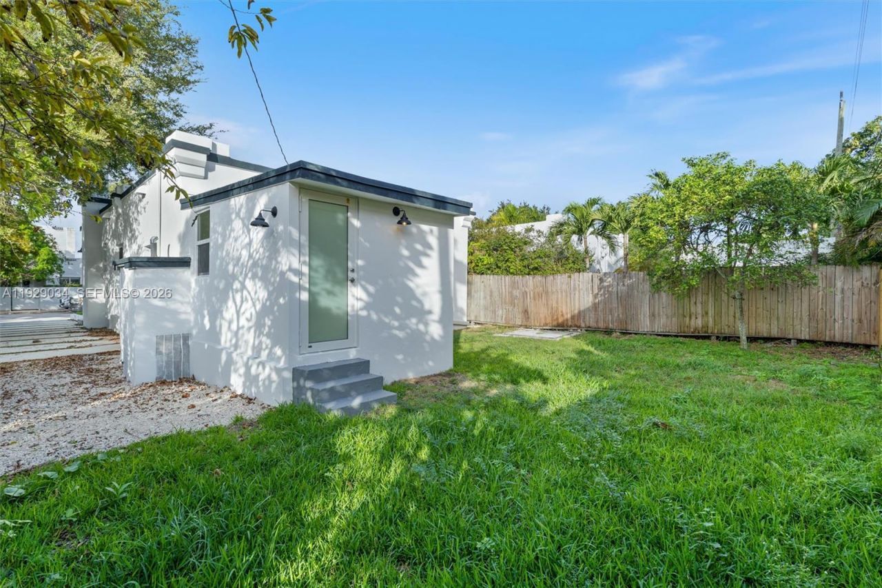 142 NW 47th Ter, Miami, FL 33127 Photo