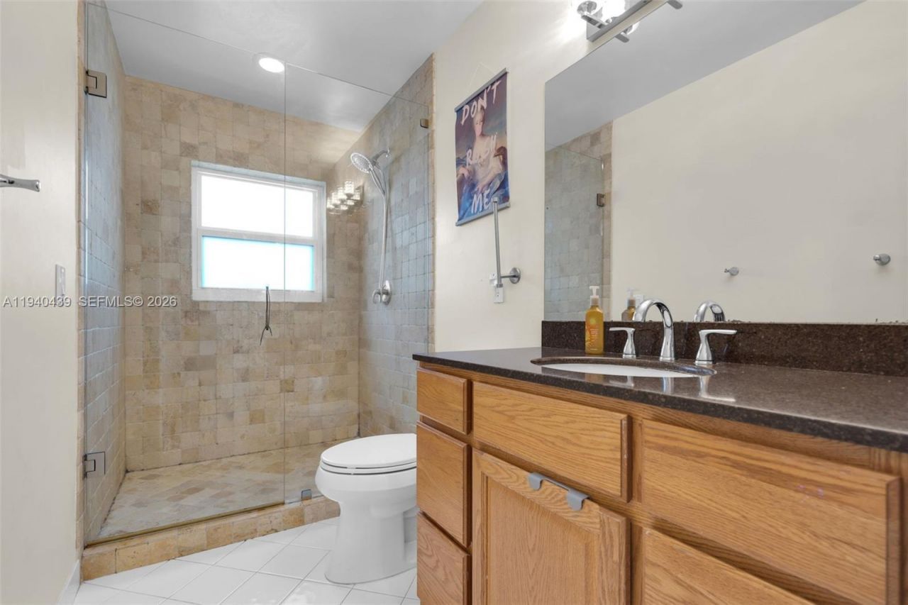 1092 NW 162nd Ave, Pembroke Pines, FL 33028 Photo