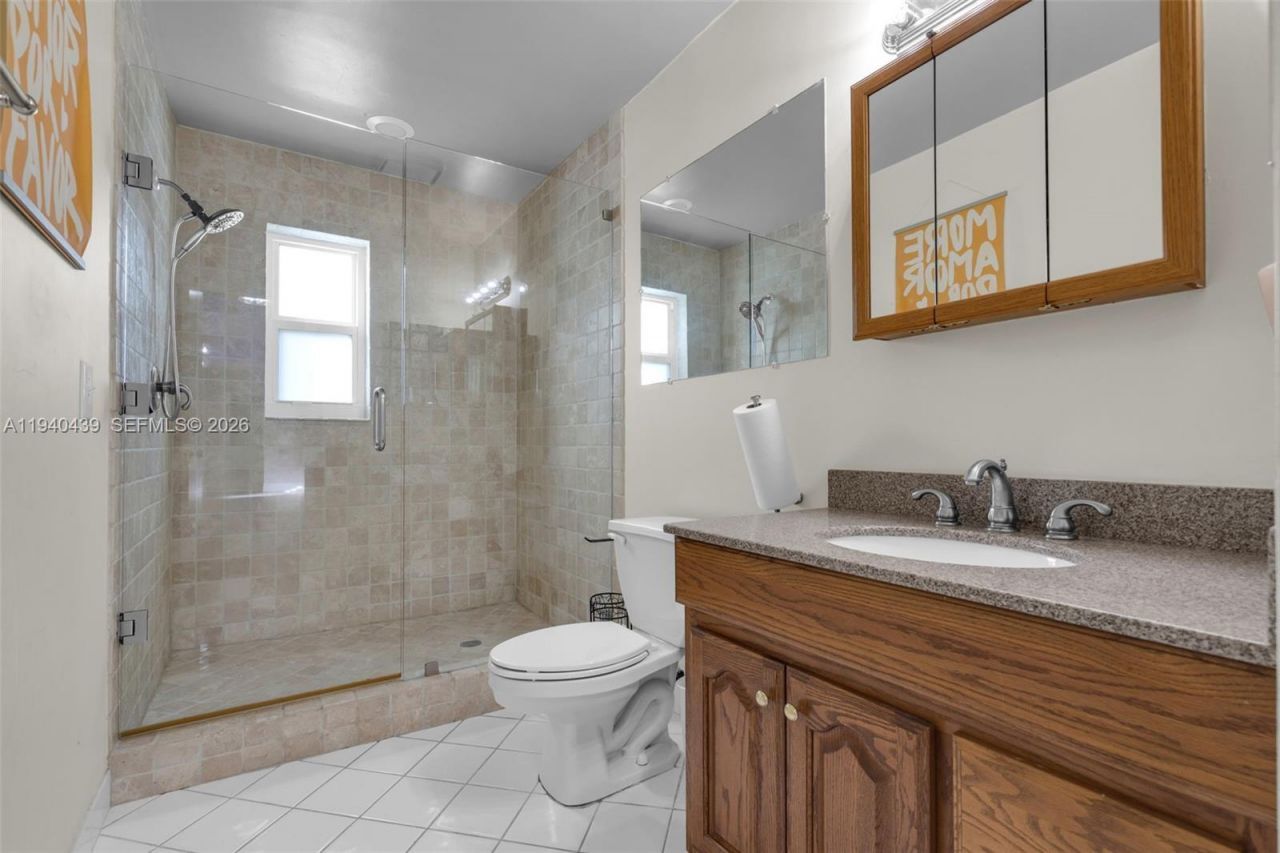 1092 NW 162nd Ave, Pembroke Pines, FL 33028 Photo