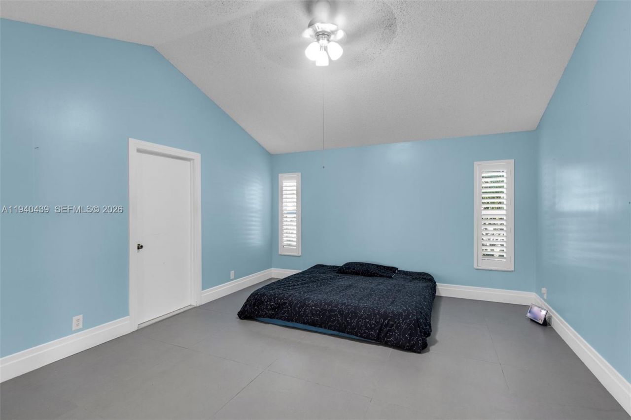 1092 NW 162nd Ave, Pembroke Pines, FL 33028 Photo