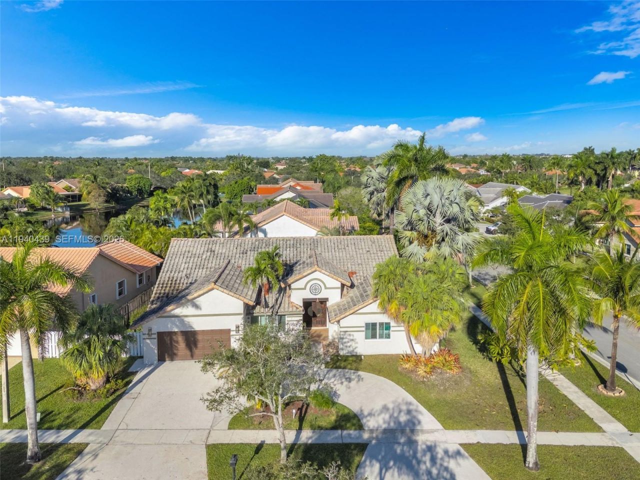 1092 NW 162nd Ave, Pembroke Pines, FL 33028 Photo