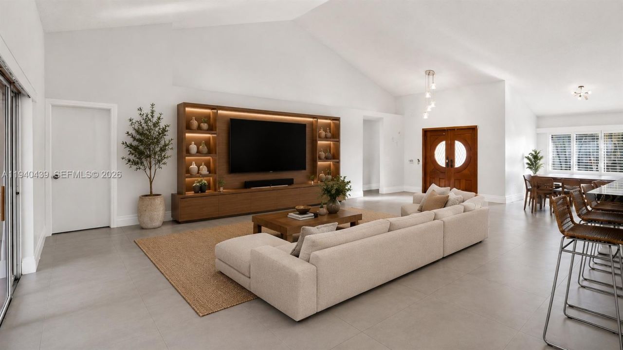1092 NW 162nd Ave, Pembroke Pines, FL 33028 Photo