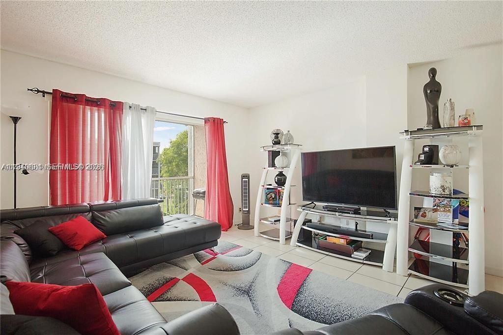 1100 NW 87th Ave, Unit 403, Coral Springs, FL 33071 Photo