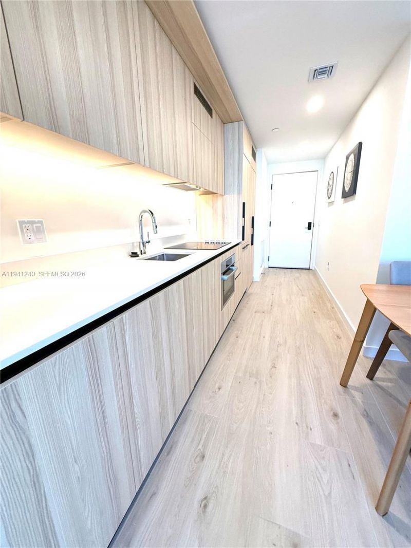 225 N Miami Ave, Unit 3505, Miami, FL 33132 Photo