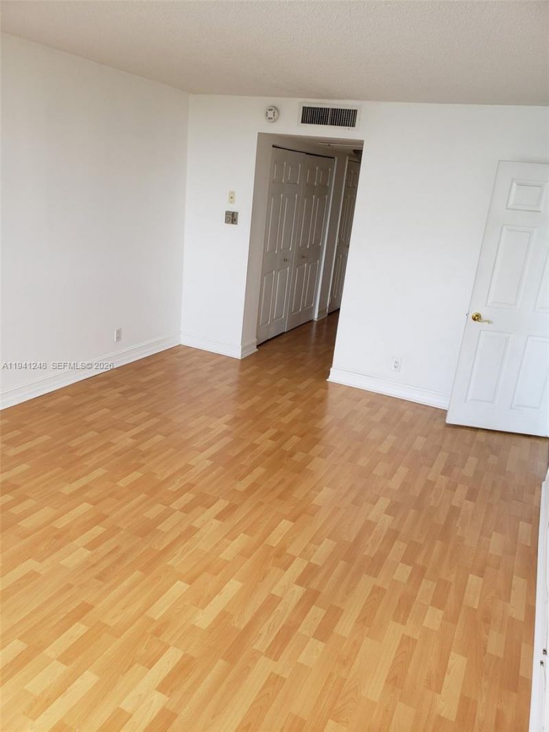 6770 Indian Creek Dr, Unit 15O, Miami Beach, FL 33141 Photo