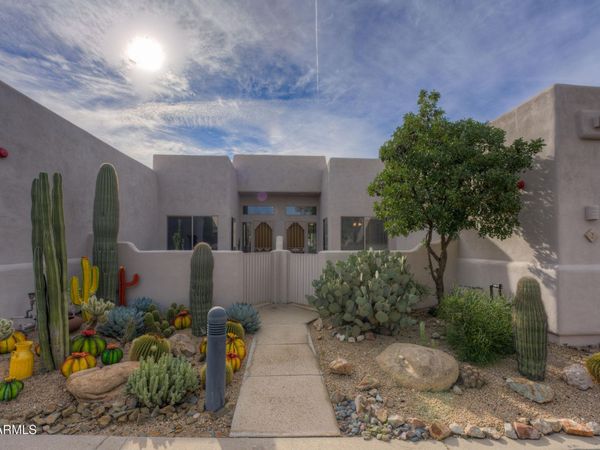 7402 E HUM Road, Unit 2, Carefree, AZ 85377