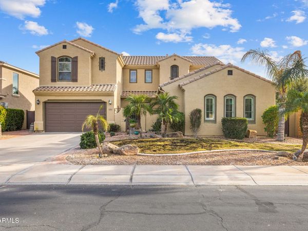 1341 E MACAW Court, Gilbert, AZ 85297