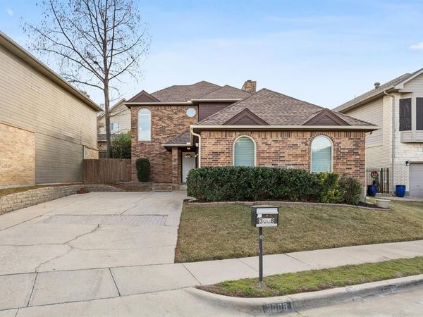 3008 Everest Drive, Bedford, TX 76021