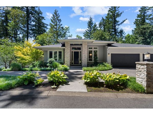 3425 SW 57TH AVE, Portland, OR 97221