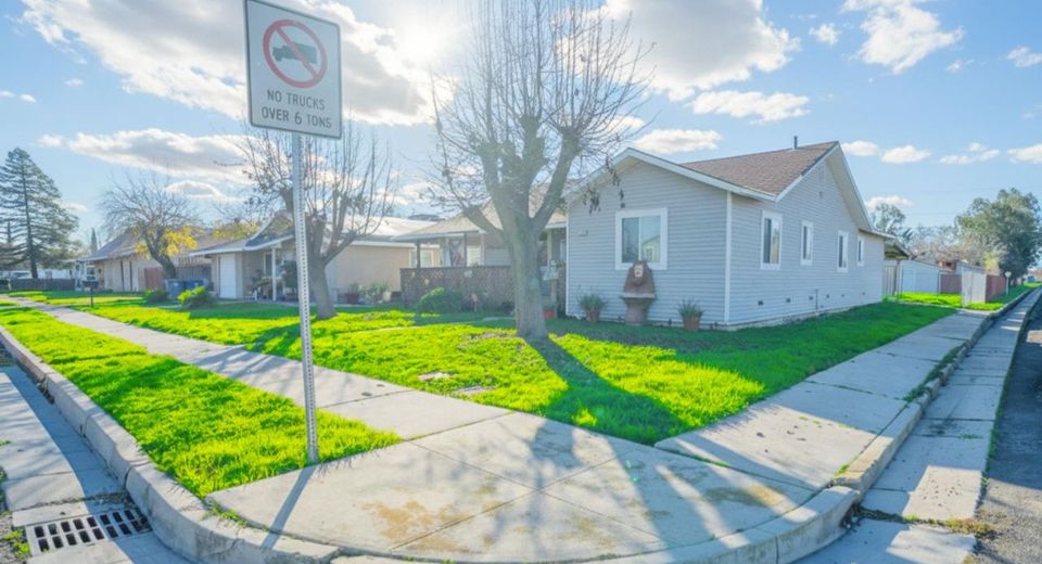 1202 Golden Gate Ave, Dos Palos, CA 93620 Photo