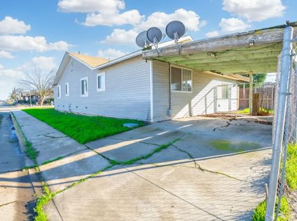 1202 Golden Gate Ave, Dos Palos, CA 93620 Photo