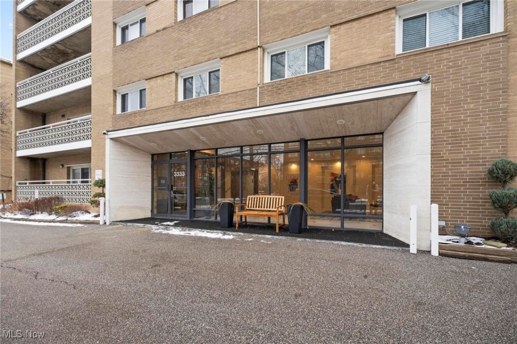 3333 Warrensville Center Road, Unit 214, Shaker Heights, OH 44122 Main Photo