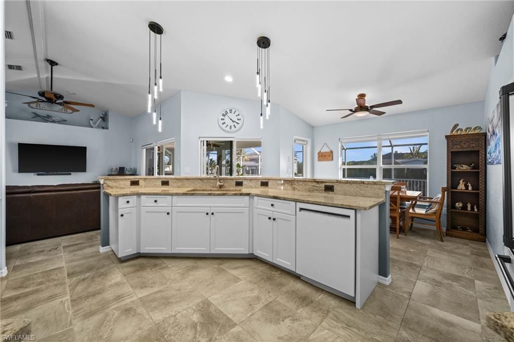 3597 Gondola Ln, Saint James City, FL 33956 Photo