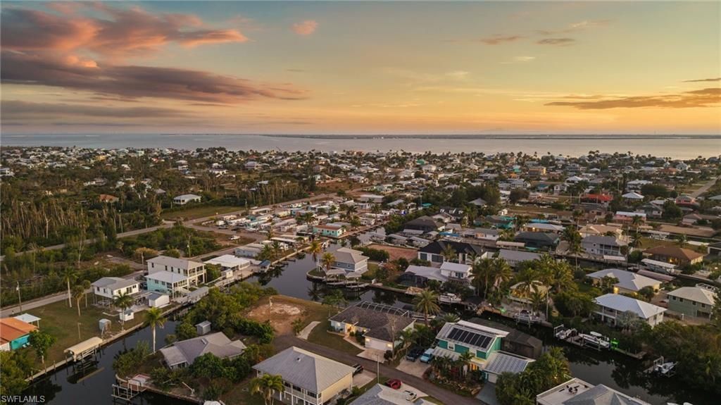 3597 Gondola Ln, Saint James City, FL 33956 Photo