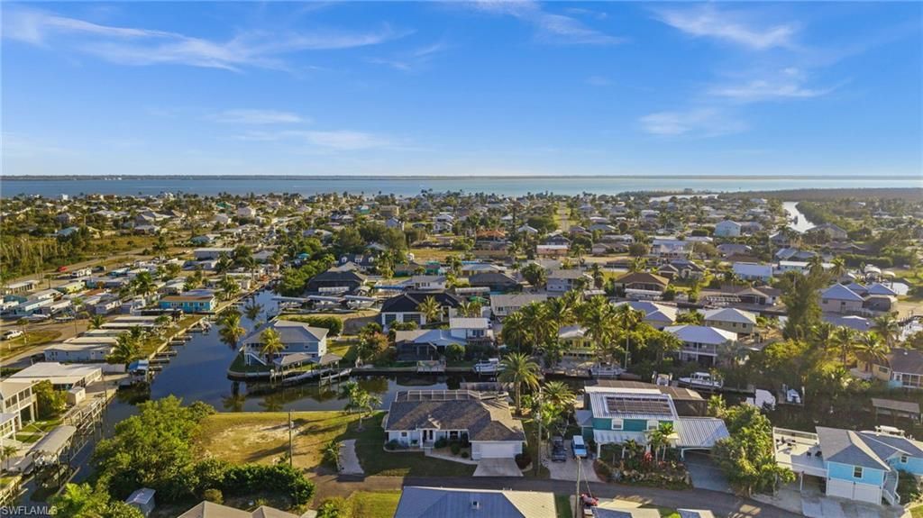 3597 Gondola Ln, Saint James City, FL 33956 Photo