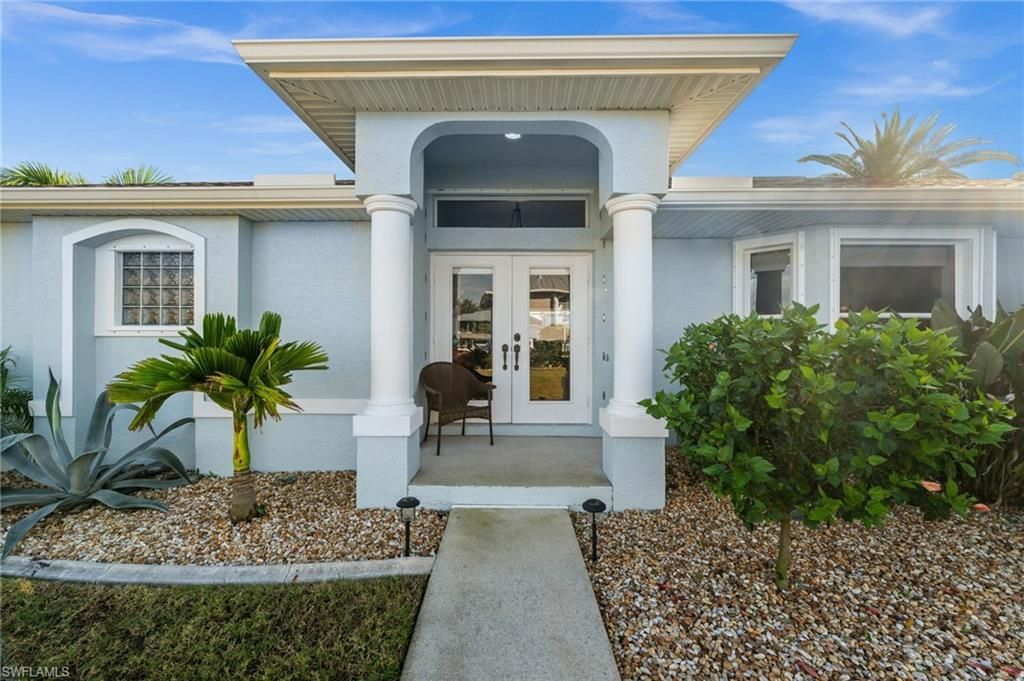 3597 Gondola Ln, Saint James City, FL 33956 Photo