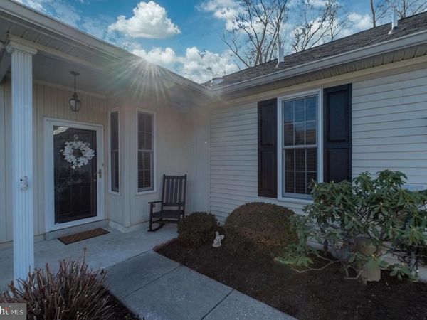 21 HUNTERS WAY, GLEN MILLS, PA 19342