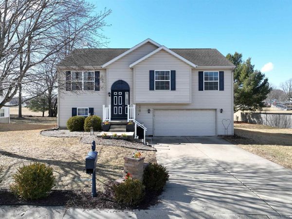 409 W Heritage Drive, Delphi, IN 46923