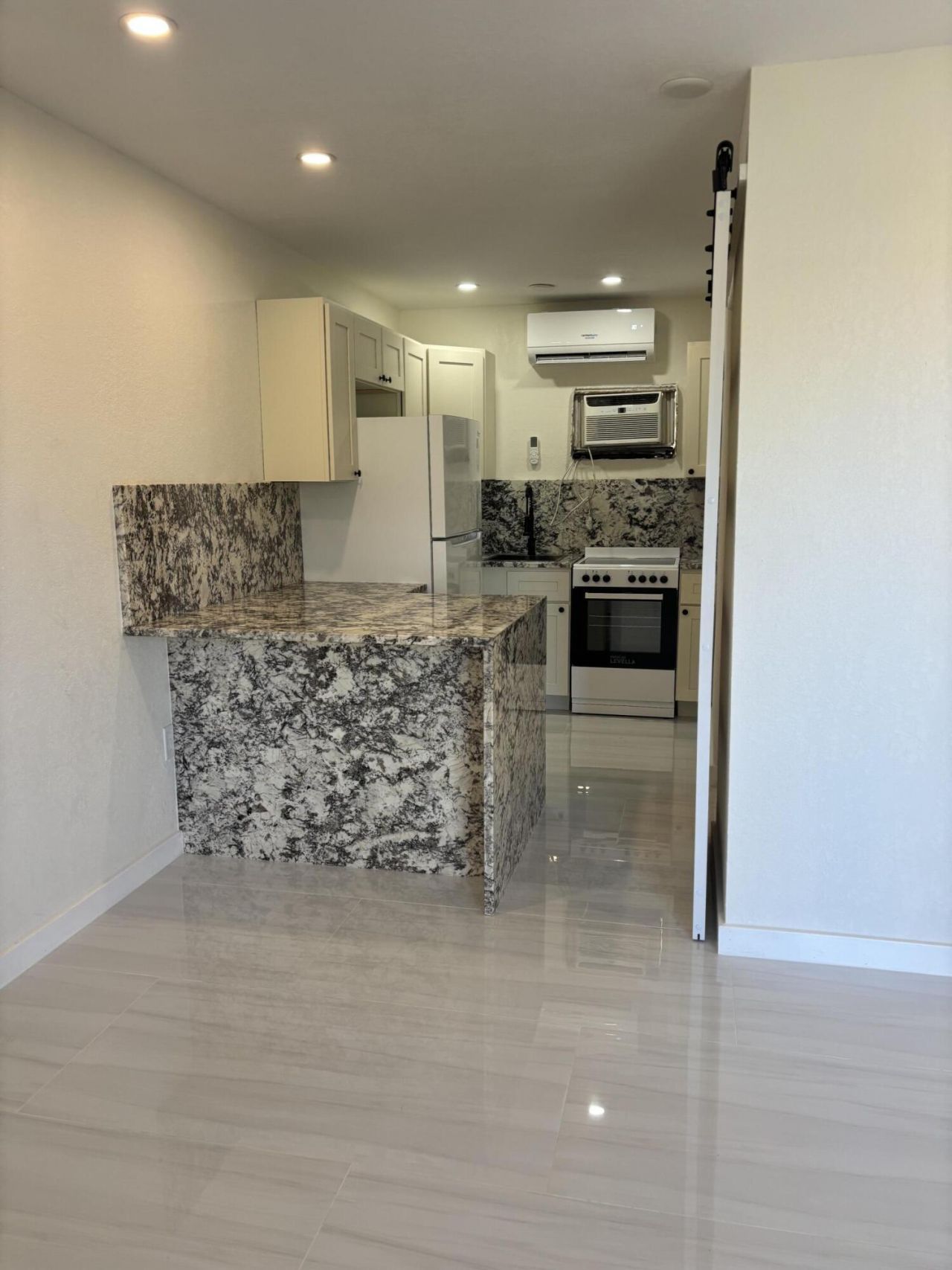 103365 Overseas Highway, Unit A, Key Largo, FL 33037 Photo