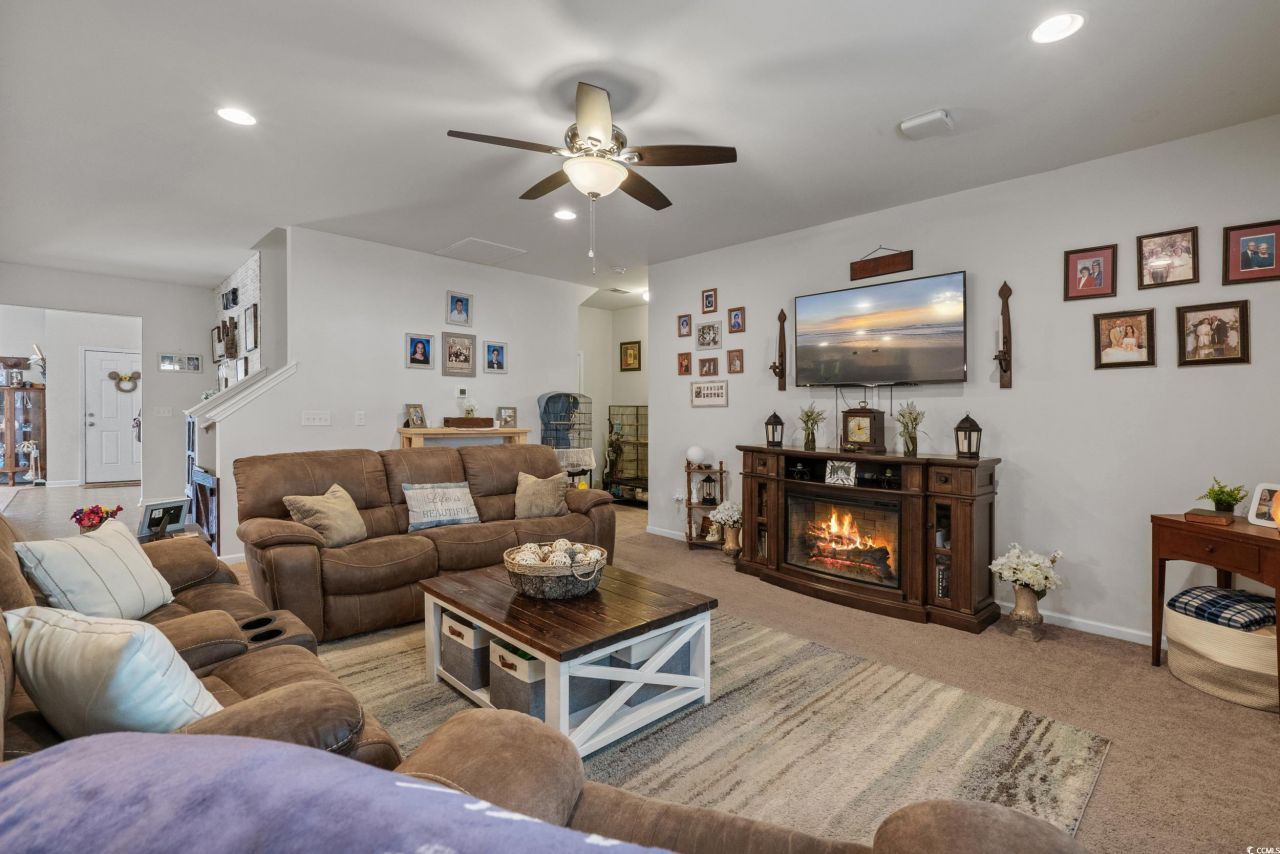 800 Wild Leaf Loop Photo 13