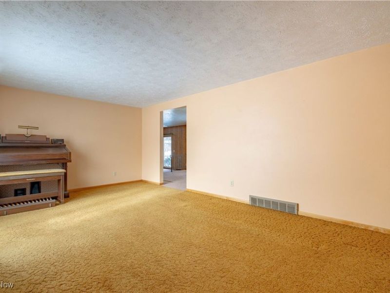 5611 Cherokee Avenue NW, North Canton, OH 44720 Photo 12