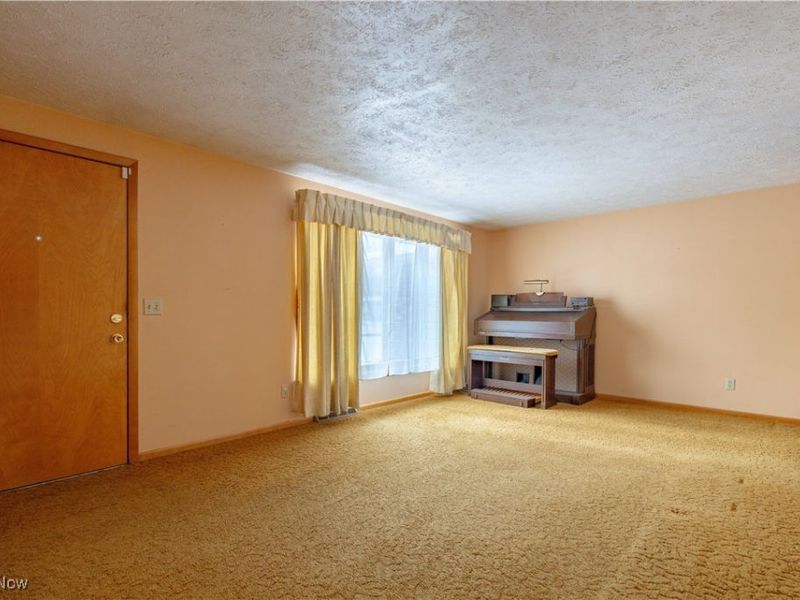 5611 Cherokee Avenue NW, North Canton, OH 44720 Photo 13