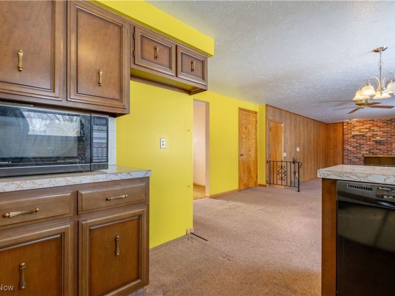 5611 Cherokee Avenue NW, North Canton, OH 44720 Photo 17