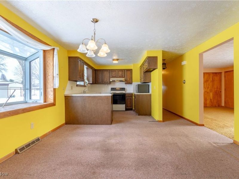 5611 Cherokee Avenue NW, North Canton, OH 44720 Photo 22