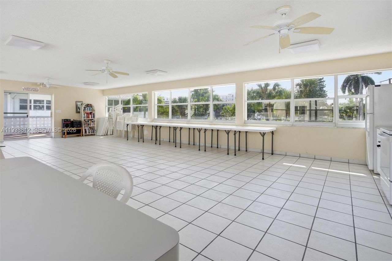 3133 S Ocean Dr, Unit 218, Hallandale Beach, FL 33009 Photo