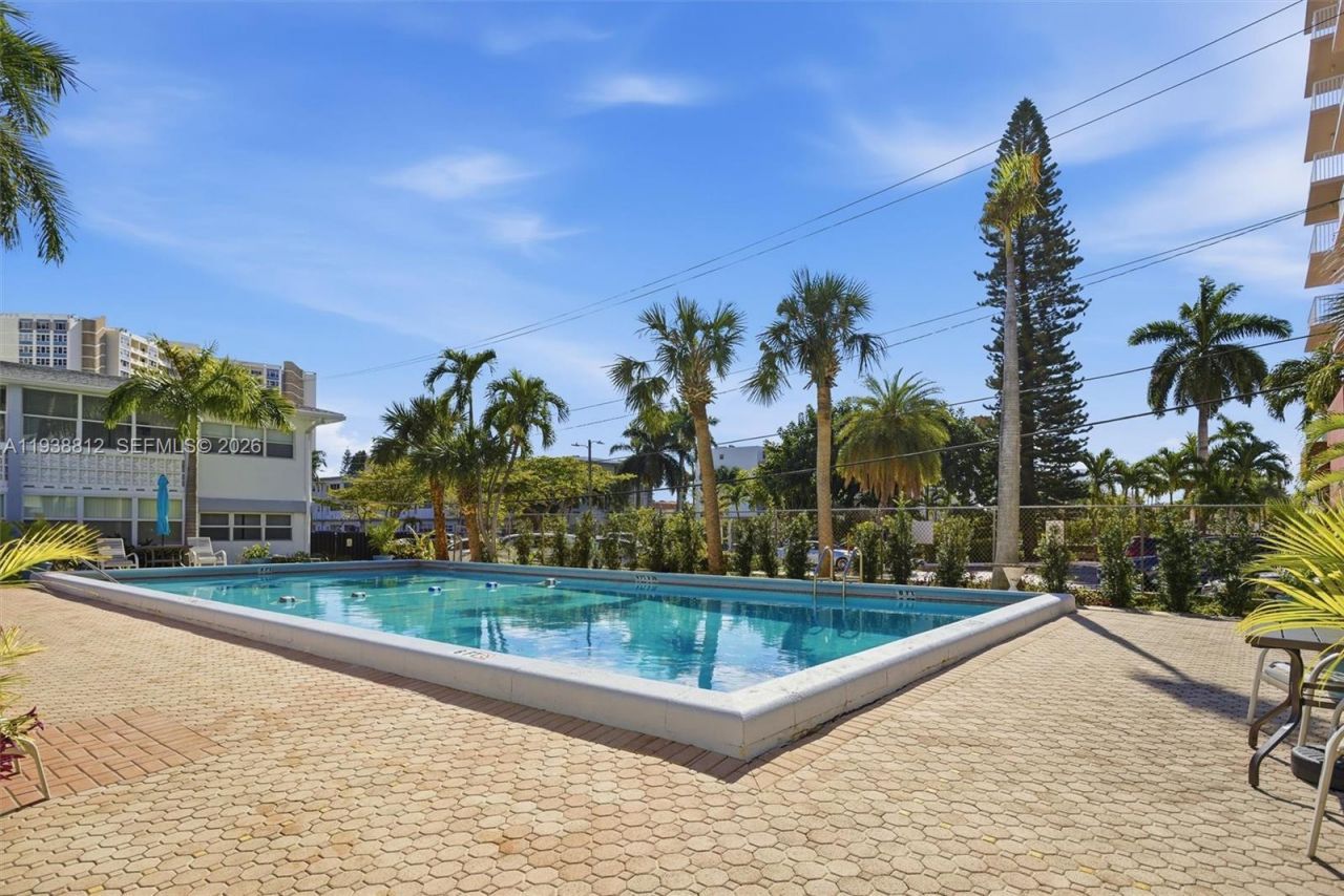 3133 S Ocean Dr, Unit 218, Hallandale Beach, FL 33009 Photo