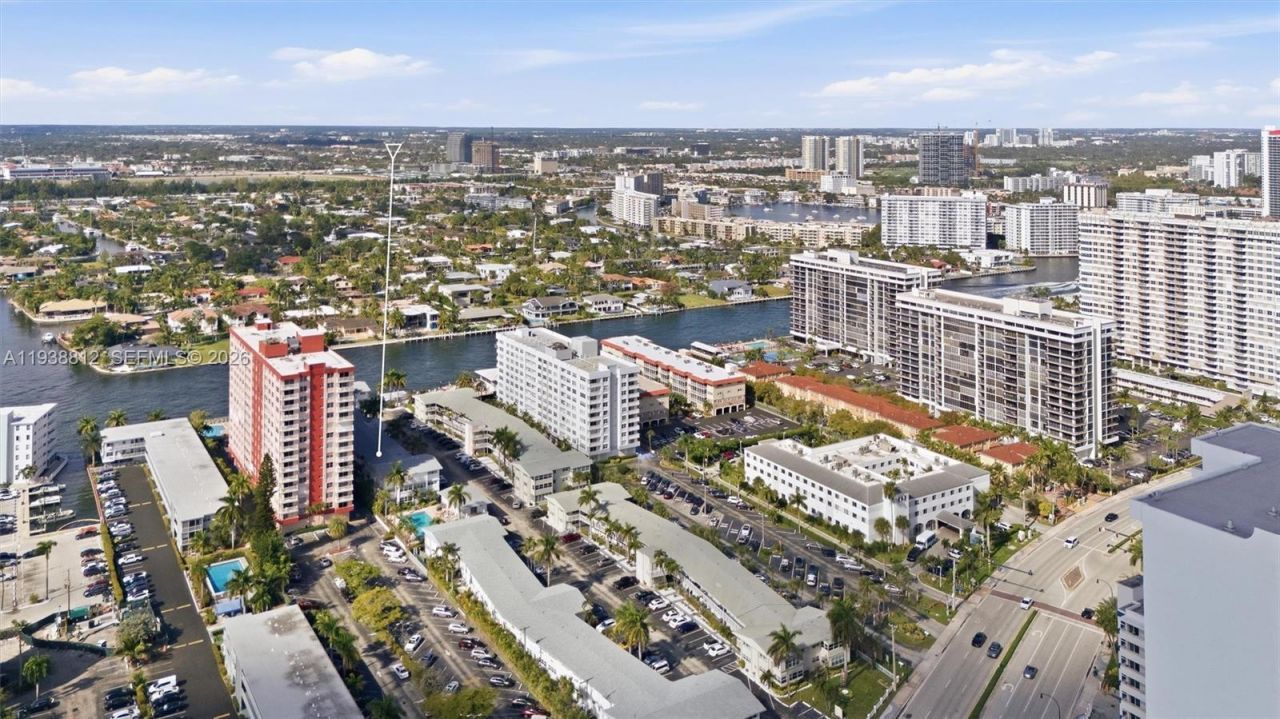 3133 S Ocean Dr, Unit 218, Hallandale Beach, FL 33009 Photo