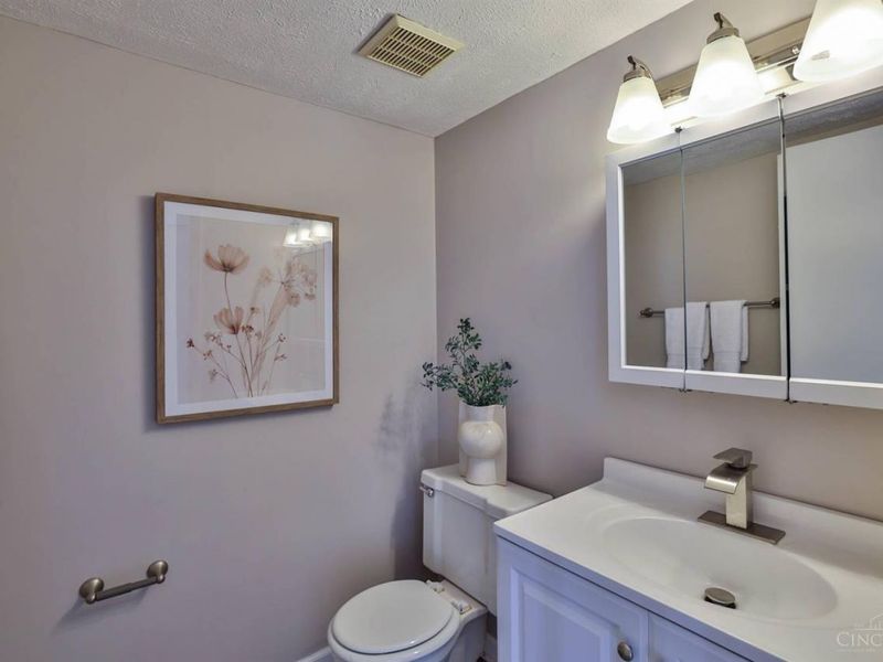 10 Woodside Court, Springdale, OH 45246 Photo 25