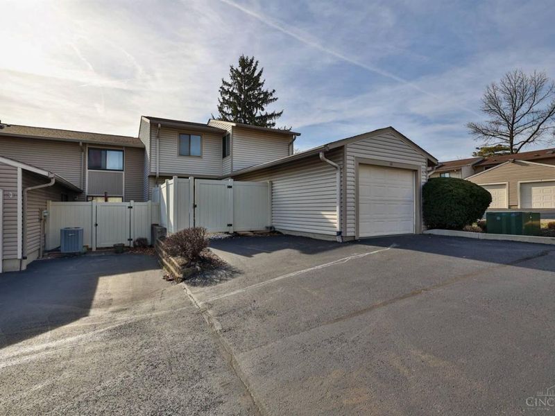 10 Woodside Court, Springdale, OH 45246 Photo 31