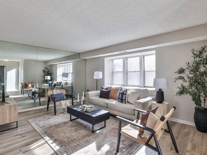 10 Woodside Court, Springdale, OH 45246 Photo 5