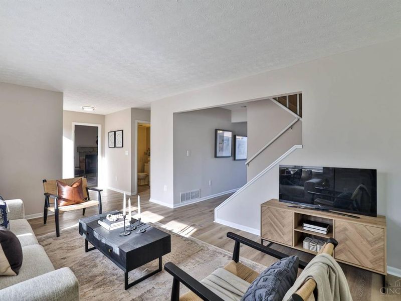 10 Woodside Court, Springdale, OH 45246 Photo 7