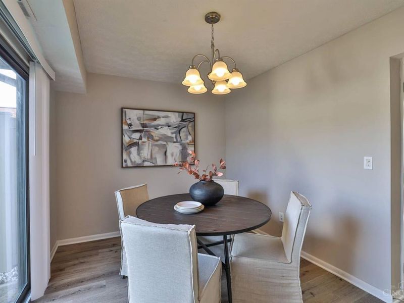 10 Woodside Court, Springdale, OH 45246 Photo 8