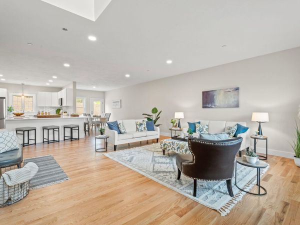61 Driftwood Circle, Unit 23, Sandown, NH 03873
