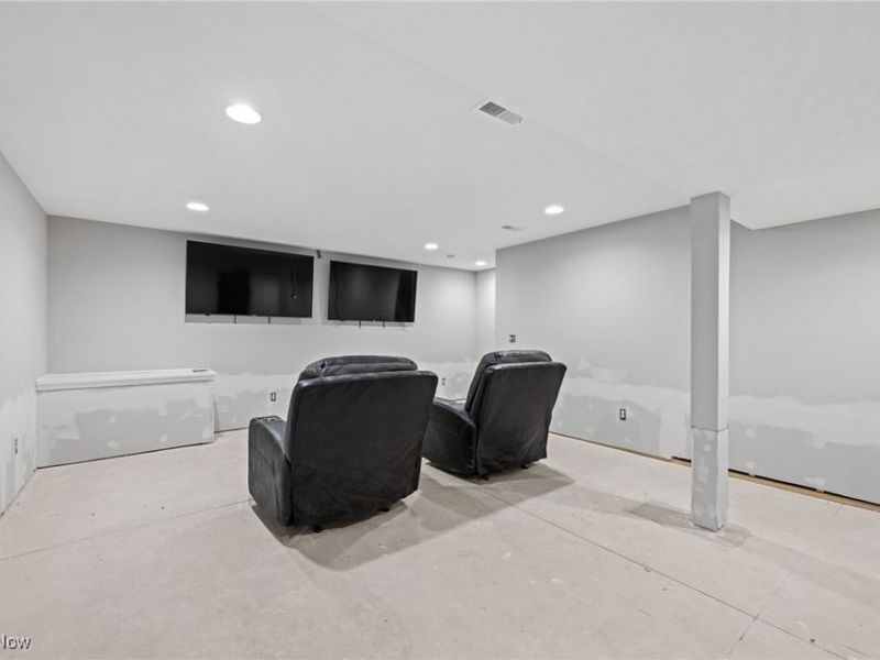 3502 Magnolia Drive, Lorain, OH 44053 Photo 32