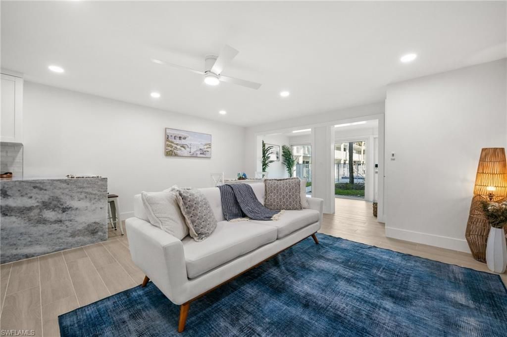 342 Harbour Dr, Unit 342, Naples, FL 34103 Photo