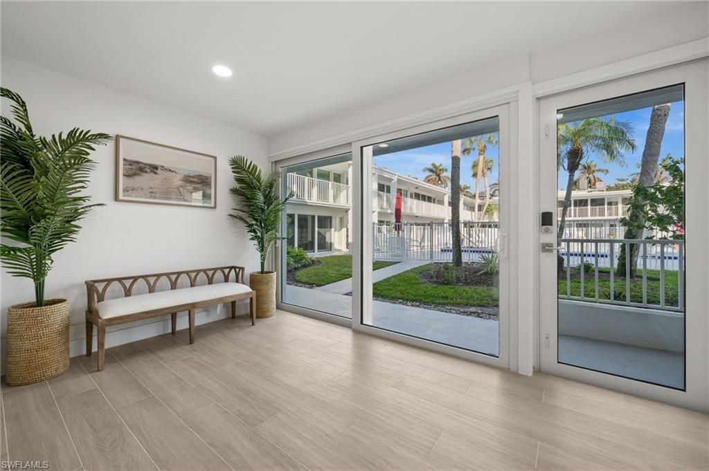 342 Harbour Dr, Unit 342, Naples, FL 34103 Photo