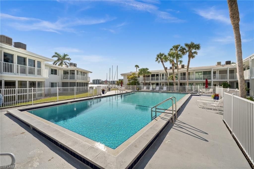 342 Harbour Dr, Unit 342, Naples, FL 34103 Photo