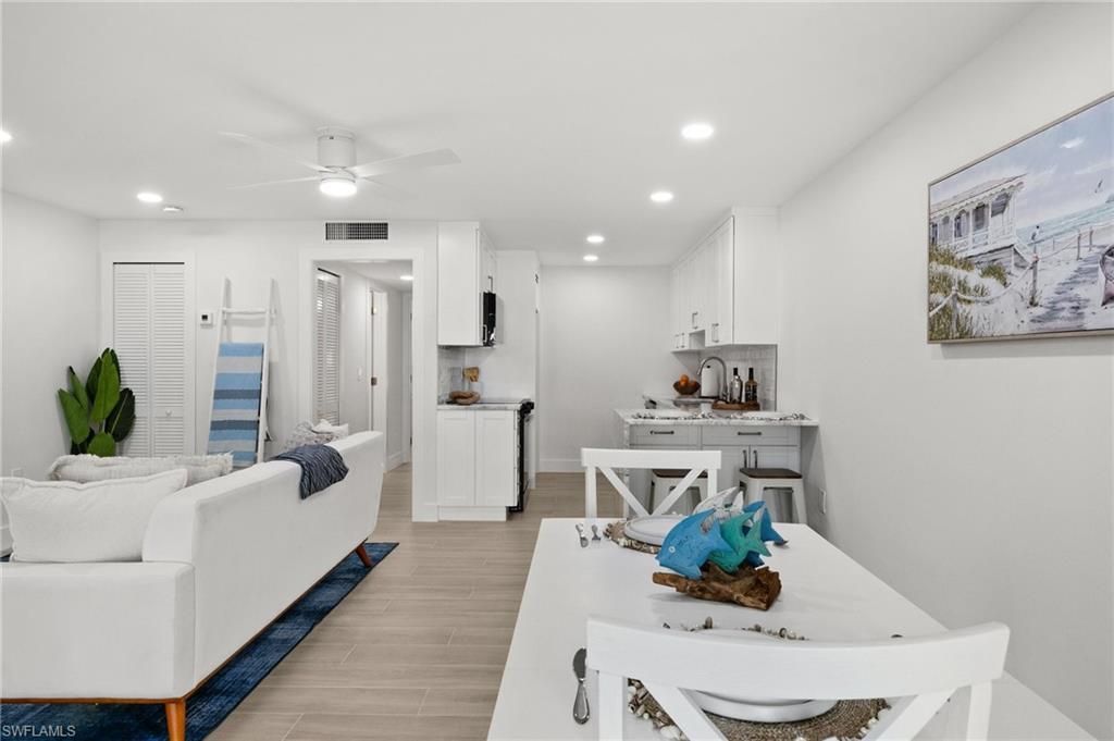 342 Harbour Dr, Unit 342, Naples, FL 34103 Photo