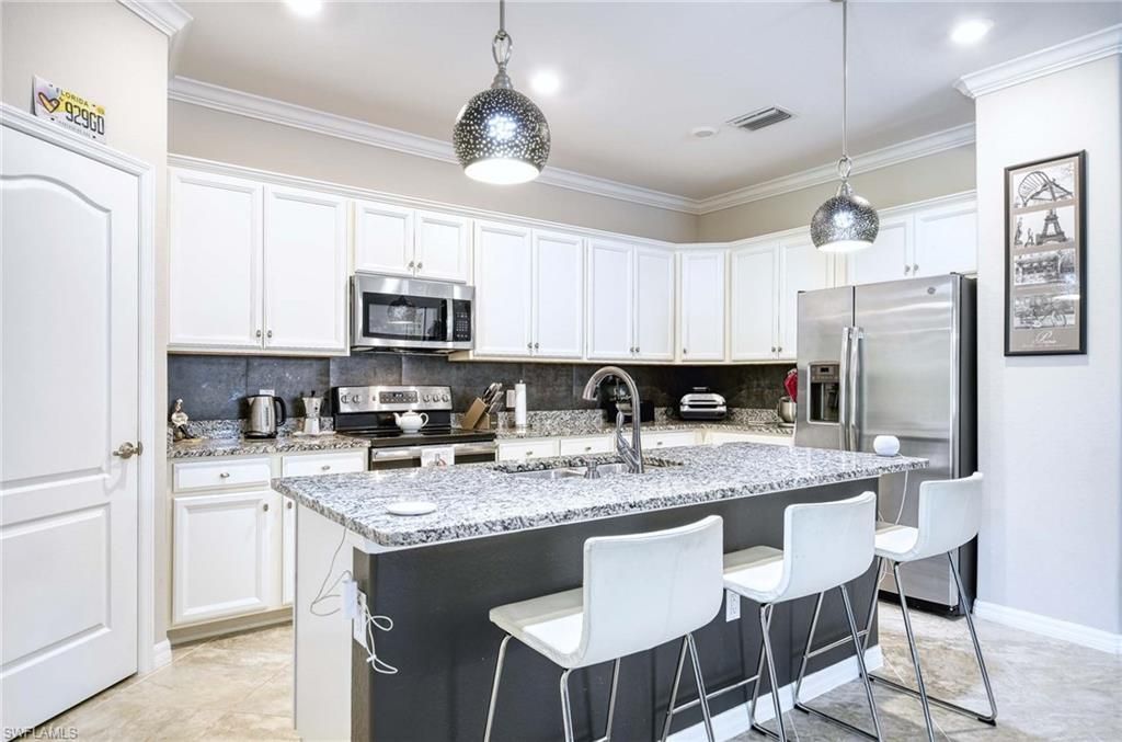 1608 Vizcaya Ln, Naples, FL 34113 Photo