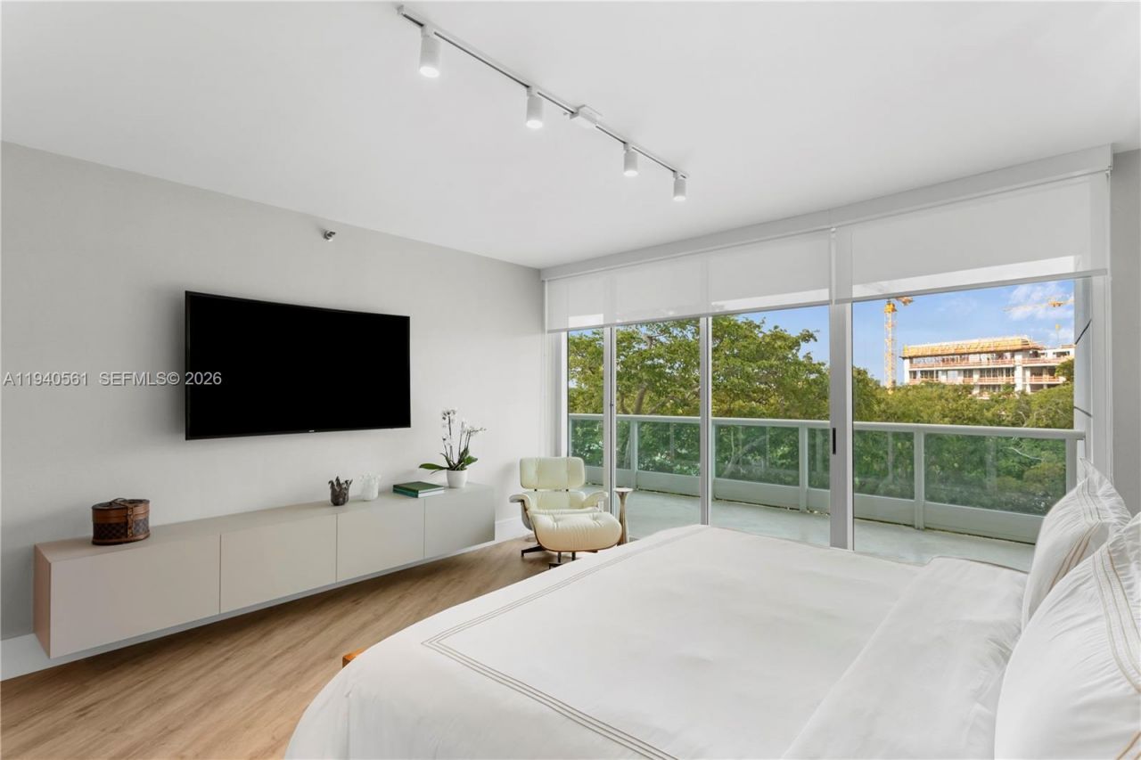 2127 Brickell Ave, Unit 705, Miami, FL 33129 Photo
