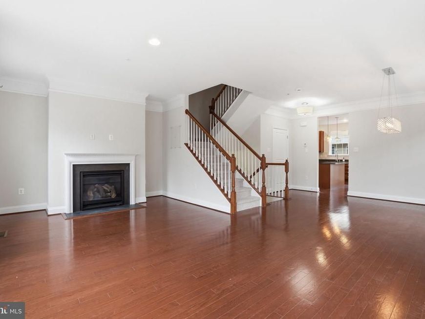 5948 Logans Way, Ellicott City, MD 21043 Main Photo