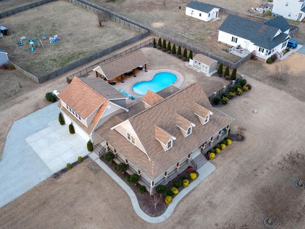 103 E Point Estates Court, Knotts Island, NC 27950