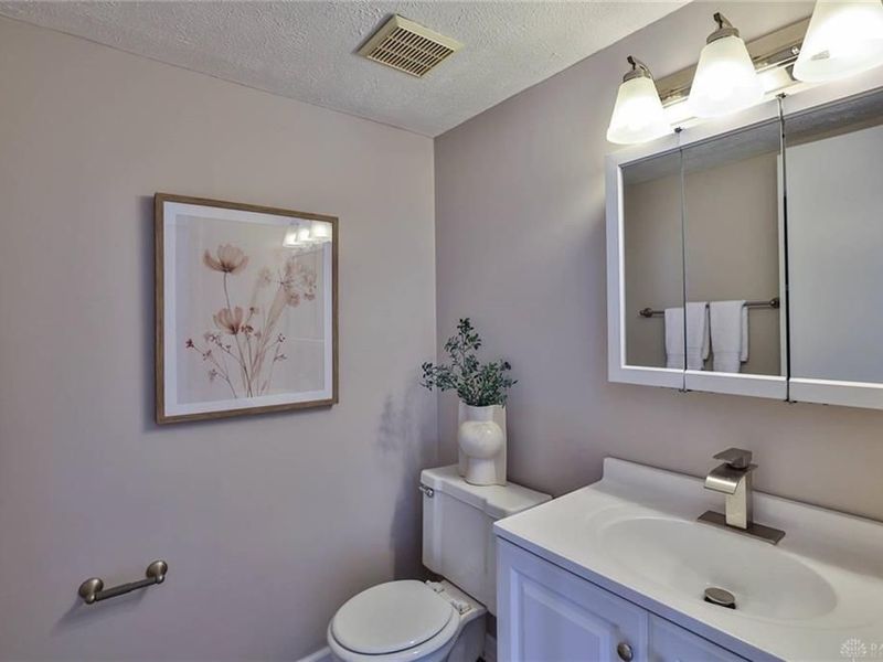 10 Woodside Court, Springdale, OH 45246 Photo 25