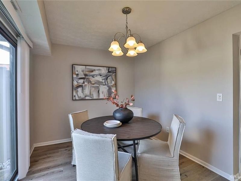 10 Woodside Court, Springdale, OH 45246 Photo 8