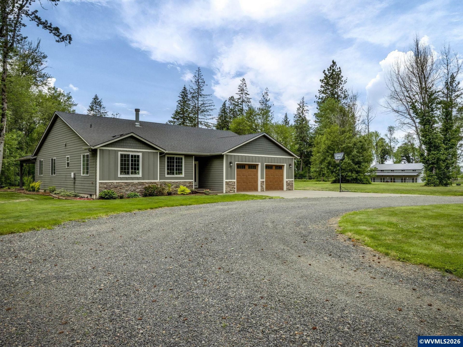 12950 S Barnards Rd, Molalla, OR 97038 Main Photo